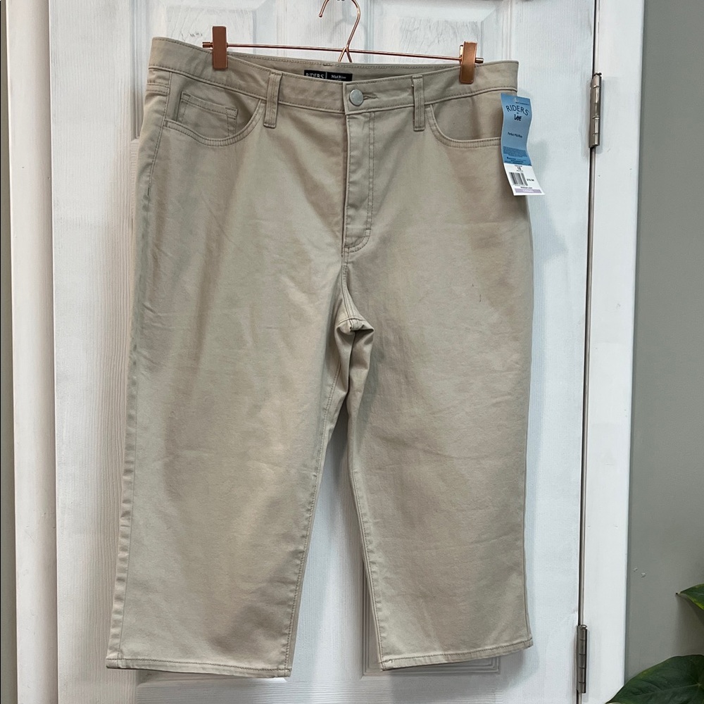 Riders by Lee Perfect Midrise Capri Size 18M